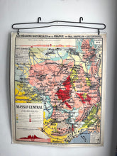 Charger l'image dans la galerie, ANCIENNE AFFICHE SCOLAIRE "LES RÉGIONS NATURELLES DE LA FRANCE" - LE MASSIF CENTRAL