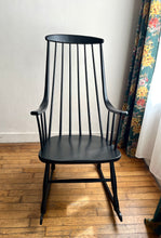 Charger l'image dans la galerie, ROCKING-CHAIR SCANDINAVE