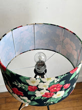 Charger l'image dans la galerie, LAMPADAIRE TRIPODE