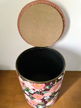 Charger l'image dans la galerie, POUF VINTAGE RESTAURÉ