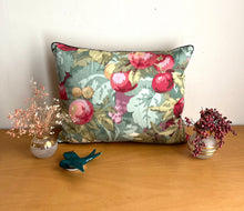 Charger l'image dans la galerie, COUSSIN "VERGER"
