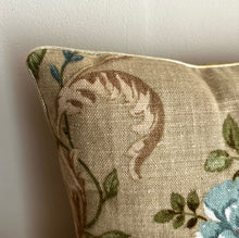 Charger l'image dans la galerie, COUSSIN "BOUQUET"