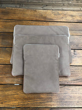 Charger l'image dans la galerie, HOUSSE ORDINATEUR 15 POUCES "ROSES"