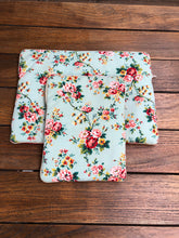 Charger l'image dans la galerie, HOUSSE ORDINATEUR 15 POUCES "FLOWER MINT"