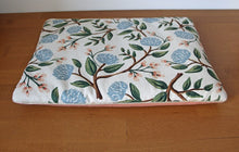 Charger l'image dans la galerie, HOUSSE ORDINATEUR "HORTENSIAS"