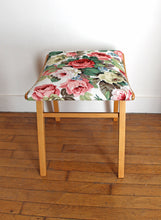 Charger l'image dans la galerie, OTTOMAN VINTAGE "ROSES"