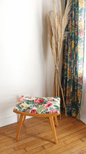 Charger l'image dans la galerie, OTTOMAN VINTAGE "ROSES"