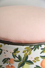 Charger l'image dans la galerie, POUF VINTAGE RESTAURÉ