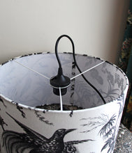 Charger l'image dans la galerie, SUSPENSION TOILE DE JOUY OISEAU