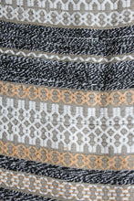 Charger l'image dans la galerie, TAPIS MAROCAIN VINTAGE