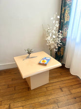 Charger l'image dans la galerie, TABLE BASSE "DAVID LANGE"