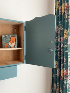 ARMOIRE DE TOILETTE