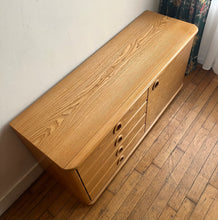 Charger l'image dans la galerie, ENFILADE BASSE EN BOIS BLOND