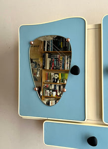 ARMOIRE DE TOILETTE VINTAGE