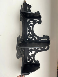 ÉTAGÈRE D'ANGLE