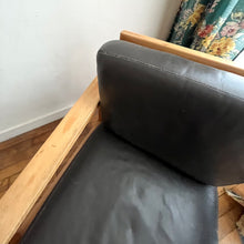 Charger l'image dans la galerie, FAUTEUIL VINTAGE