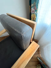 Charger l'image dans la galerie, FAUTEUIL VINTAGE
