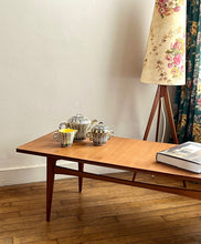 Charger l&#39;image dans la galerie, TABLE BASSE DESIGN SCANDINAVE