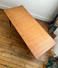 Charger l&#39;image dans la galerie, TABLE BASSE DESIGN SCANDINAVE