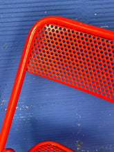 Charger l'image dans la galerie, DUO DE CHAISES PLIANTES EN MÉTAL PERFORÉ