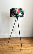 Charger l&#39;image dans la galerie, LAMPADAIRE TRIPODE