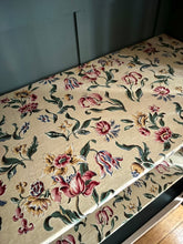 Charger l&#39;image dans la galerie, BONNETIÈRE ART DÉCO