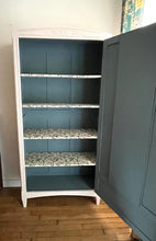 Charger l&#39;image dans la galerie, BONNETIÈRE ART DÉCO