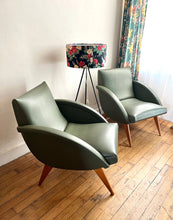 Charger l'image dans la galerie, FAUTEUILS EN SKAÏ ANNÉES 50