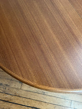 Charger l'image dans la galerie, TABLE BASSE RONDE EN TECK