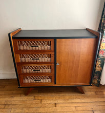 Charger l'image dans la galerie, COMMODE ANNÉES 50