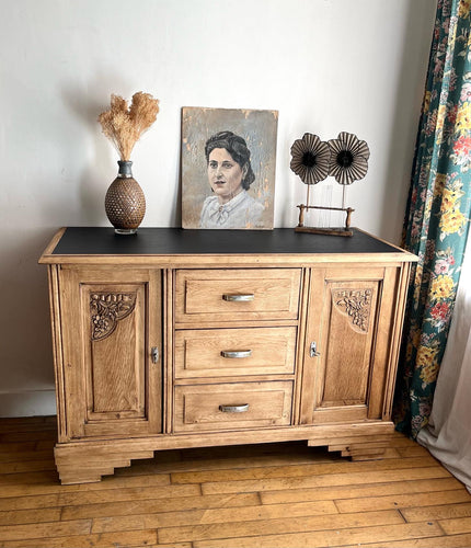 ENFILADE À DÉCORS GRAVÉS