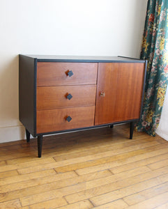 BUFFET VINTAGE BLACK AND WOOD