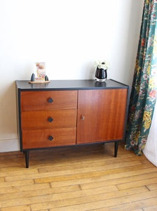 BUFFET VINTAGE BLACK AND WOOD