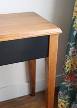 Charger l&#39;image dans la galerie, CONSOLE BASSE BLACK AND WOOD