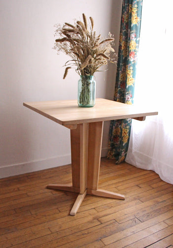 TABLE DE REPAS EN HÊTRE MASSIF